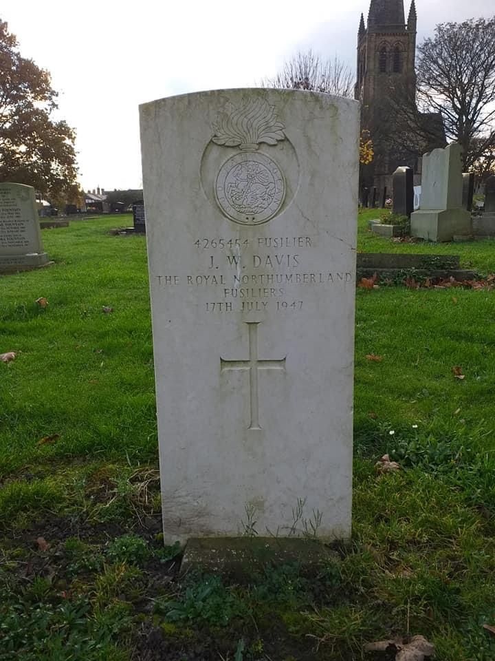 John William Davis grave