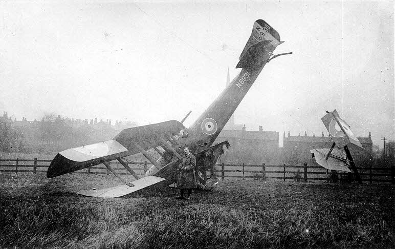 Air crash WW1 in Gedham Field, Ossett